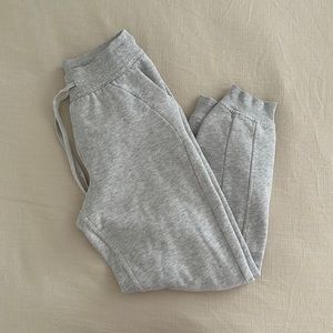 Lululemon Scuba Joggers 4